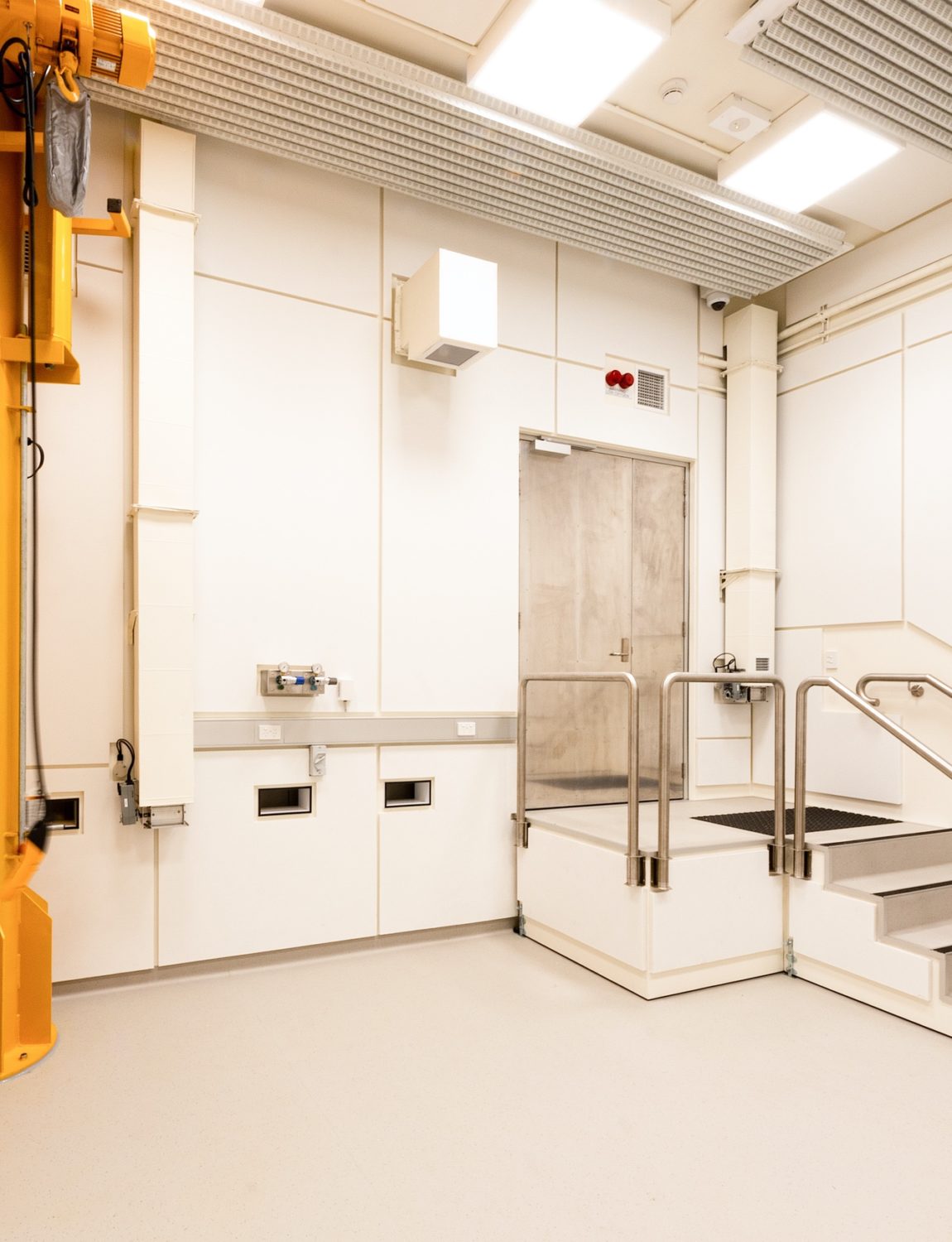 QUT M Block – Central Analytical Research Facility - Laboratory Fitout