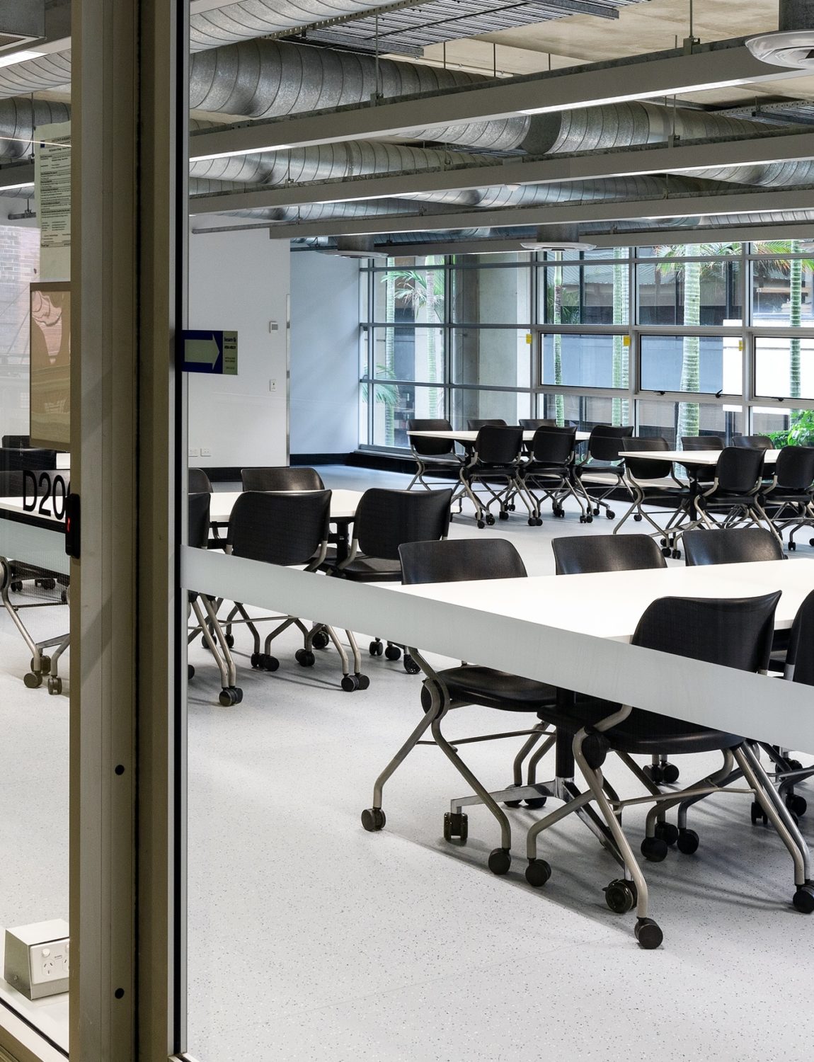 QUT D & Z Block – Creative Industries Teaching Space & Robotics Lab - Office Space